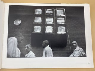 Conversations with the Dead: Photographs of Prison Life with the Letters and Drawings of Billy McCune #122054