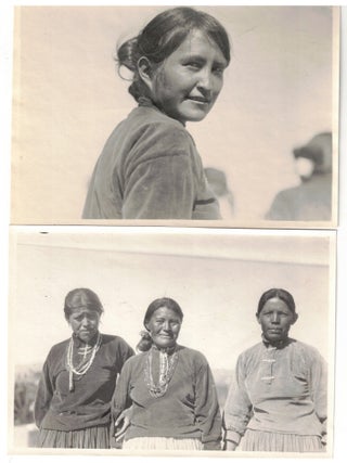 Navajos. 28 Photographs of Daily Life