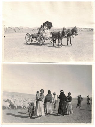 Navajos. 28 Photographs of Daily Life